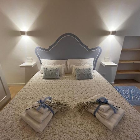 La Piccola Casa Al Lago - Intera Casa Con 3 Camere E 2 Box Salò Dış mekan fotoğraf