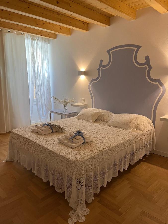 La Piccola Casa Al Lago - Intera Casa Con 3 Camere E 2 Box Salò Dış mekan fotoğraf
