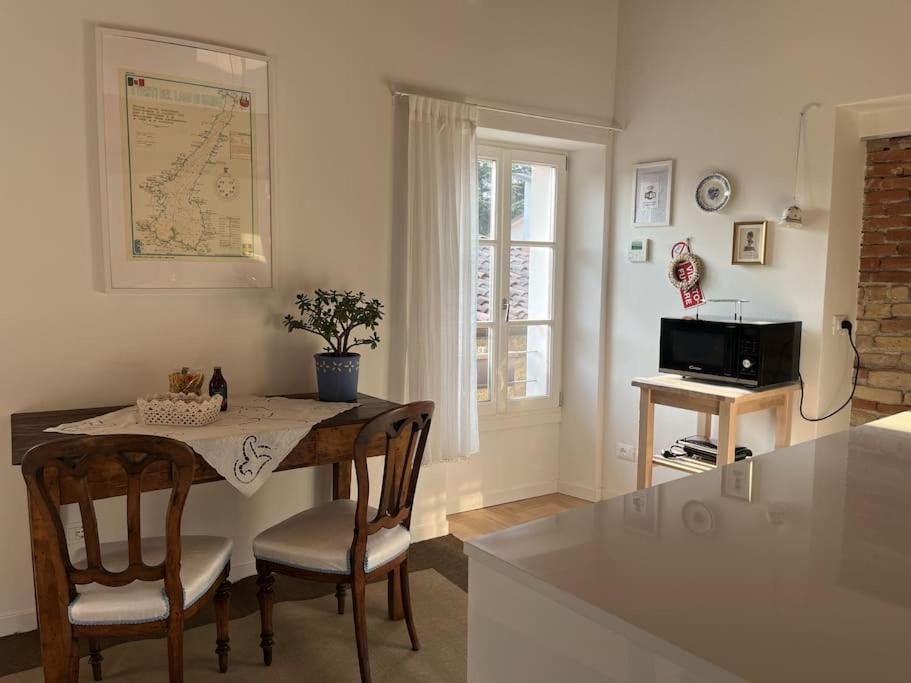 La Piccola Casa Al Lago - Intera Casa Con 3 Camere E 2 Box Salò Dış mekan fotoğraf