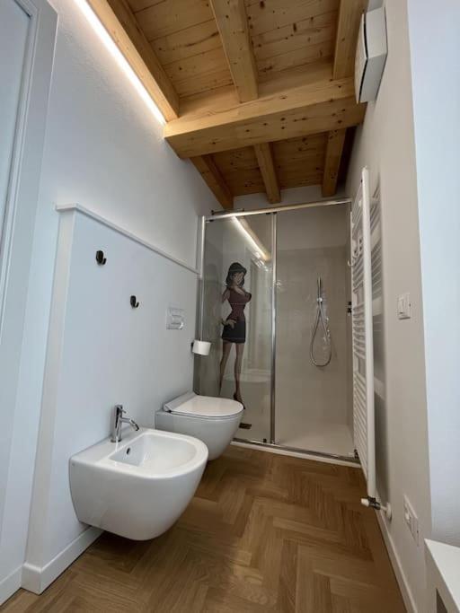 La Piccola Casa Al Lago - Intera Casa Con 3 Camere E 2 Box Salò Dış mekan fotoğraf
