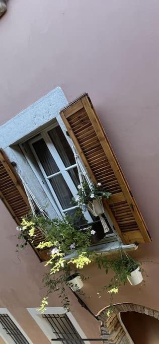 La Piccola Casa Al Lago - Intera Casa Con 3 Camere E 2 Box Salò Dış mekan fotoğraf