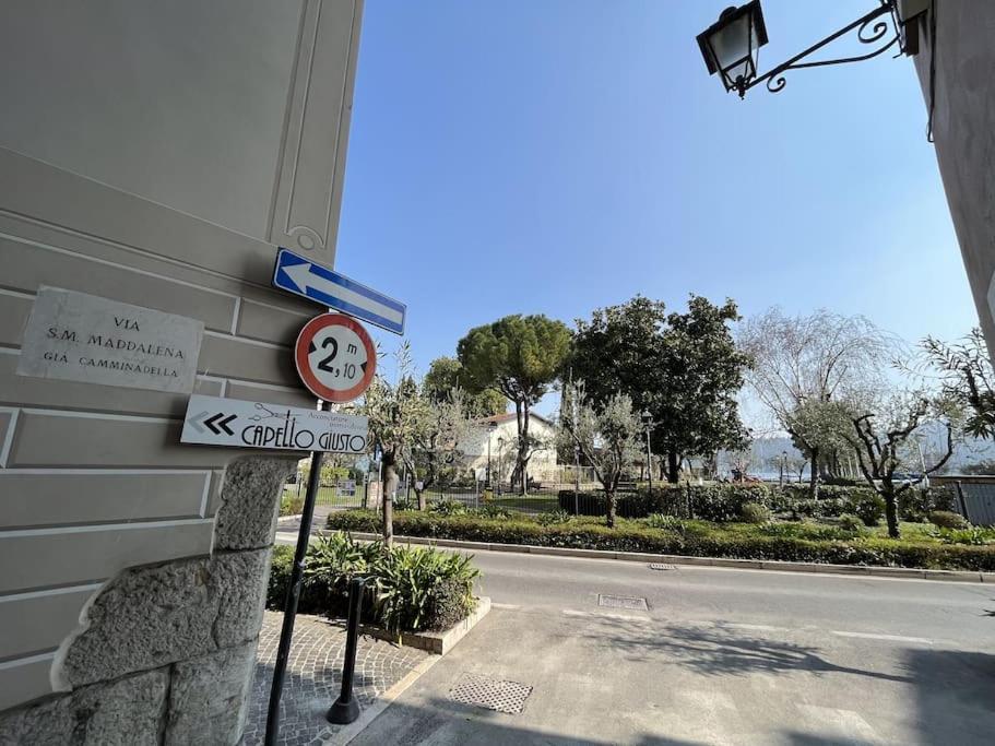 La Piccola Casa Al Lago - Intera Casa Con 3 Camere E 2 Box Salò Dış mekan fotoğraf