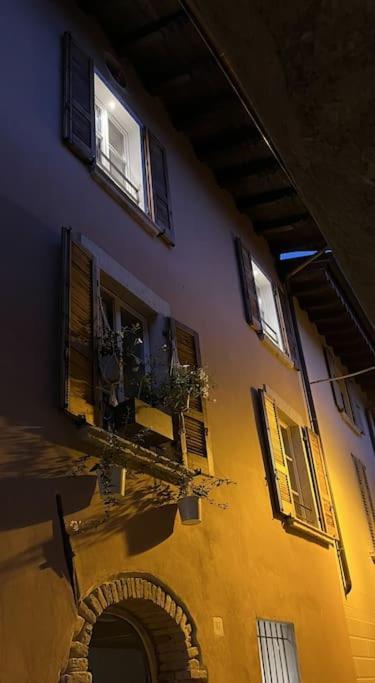 La Piccola Casa Al Lago - Intera Casa Con 3 Camere E 2 Box Salò Dış mekan fotoğraf
