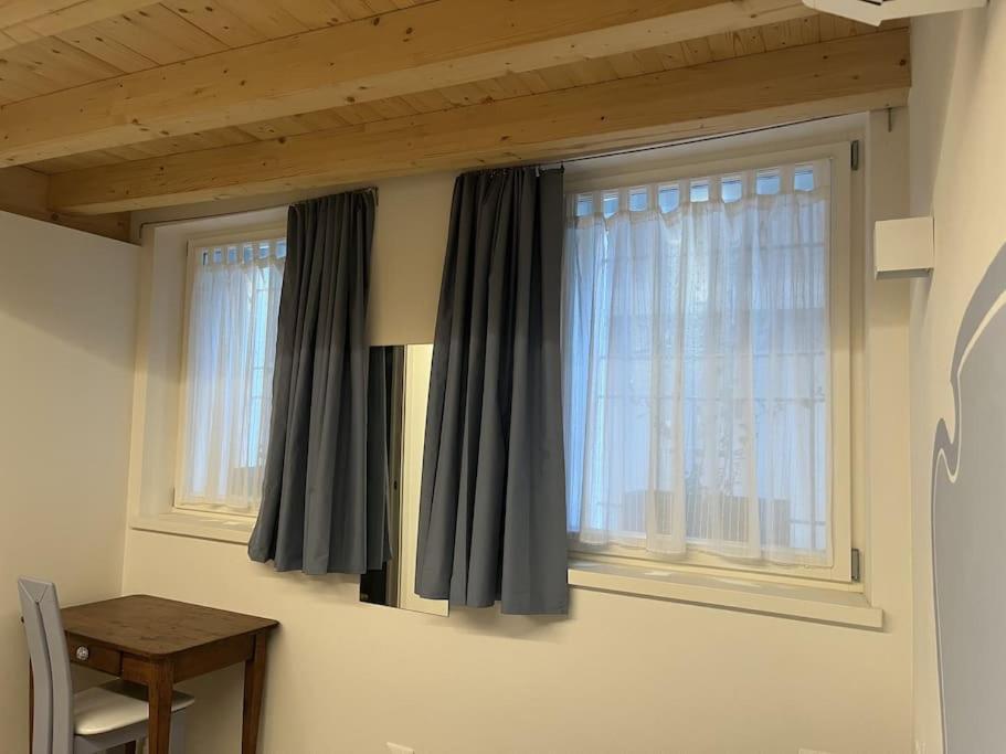 La Piccola Casa Al Lago - Intera Casa Con 3 Camere E 2 Box Salò Dış mekan fotoğraf